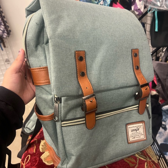 Backpack hehe - Picture 2 of 2